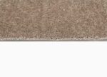Metrážny koberec SPINTA - STRADA 44